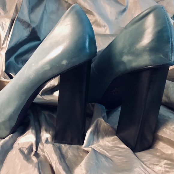 Mojo Moxy blue leather platform block heels! - Picture 2 of 6